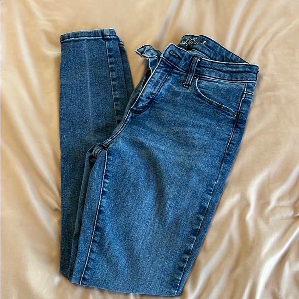 Universal Thread Blue Skinny Jeans Medium Wash